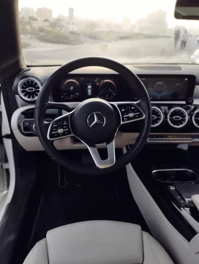 Mercedes CLA (Белый), 2021 для аренды в Дубай
