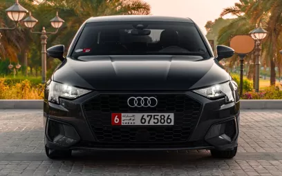 Abu Dabi'de kiralık Audi A3 (Siyah), 2021