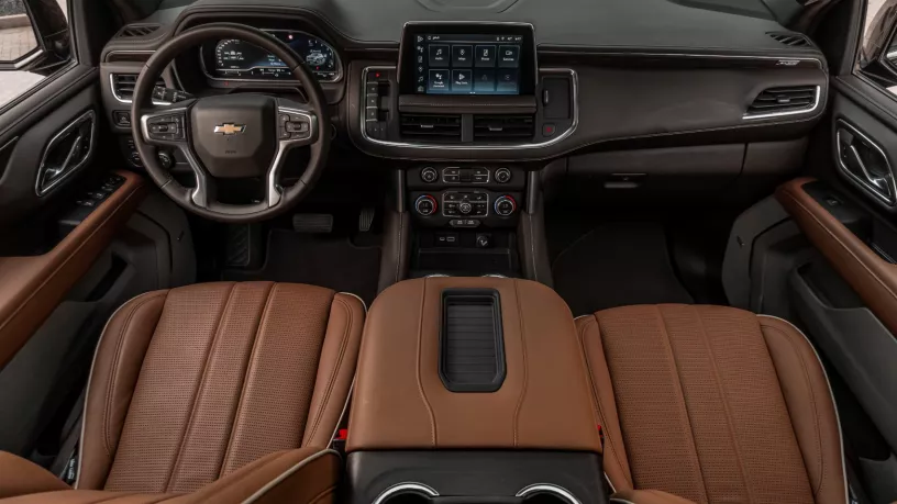 Chevrolet Tahoe (Черный), 2023 для аренды в Абу-Даби