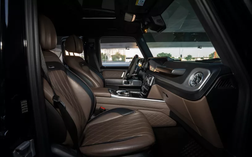 Mercedes G63 AMG (Schwarz), 2023  zur Miete in Dubai