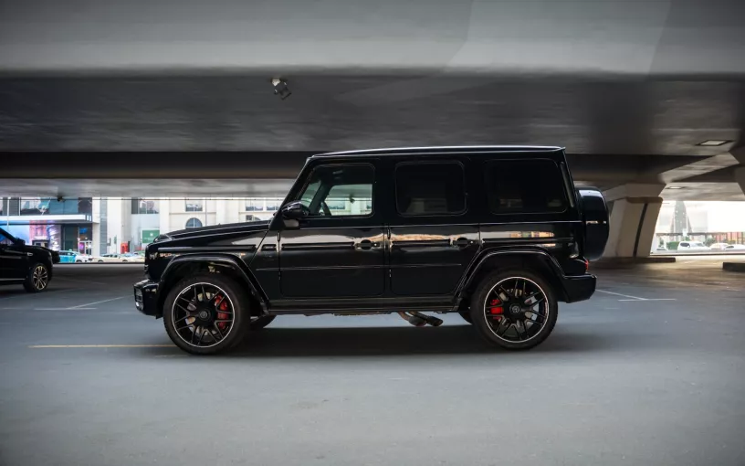 Mercedes G63 AMG (Schwarz), 2023  zur Miete in Dubai