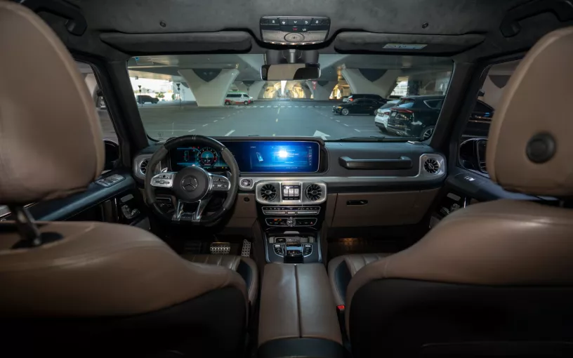 Mercedes G63 AMG (Schwarz), 2023  zur Miete in Dubai