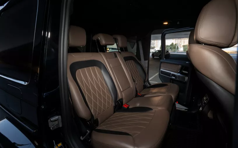 Mercedes G63 AMG (Schwarz), 2023  zur Miete in Dubai