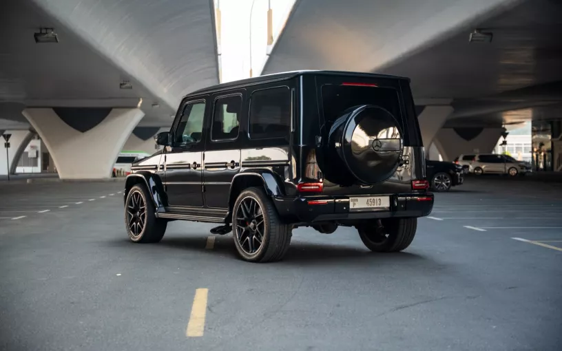 Mercedes G63 AMG (Schwarz), 2023  zur Miete in Dubai