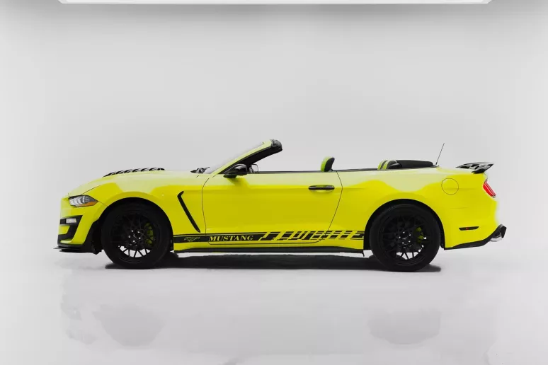 Dubai'de kiralık Ford Mustang (Sarı), 2021