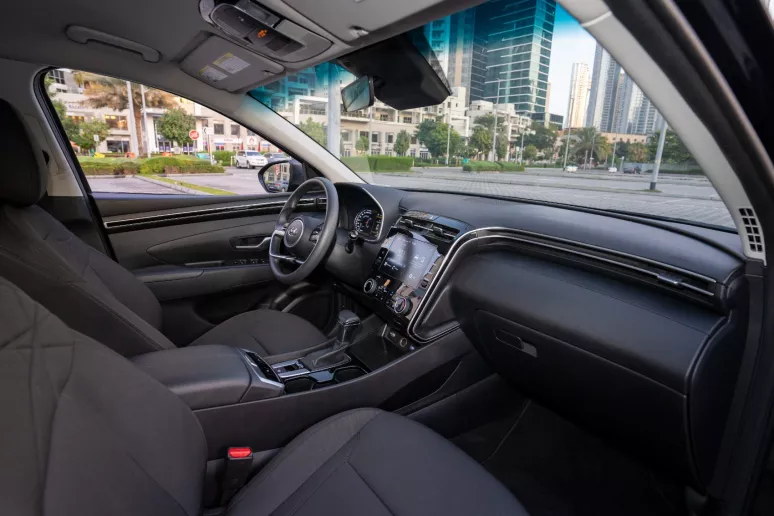 Hyundai Tucson (Negro), 2022 para alquiler en Dub&aacute;i