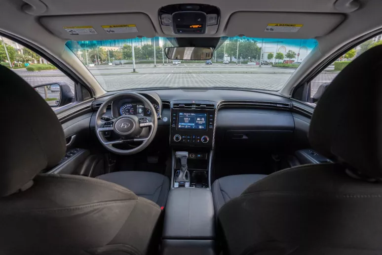 Hyundai Tucson (Negro), 2022 para alquiler en Dub&aacute;i