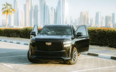 Cadillac Escalade (Schwarz), 2024 zur Miete in Dubai