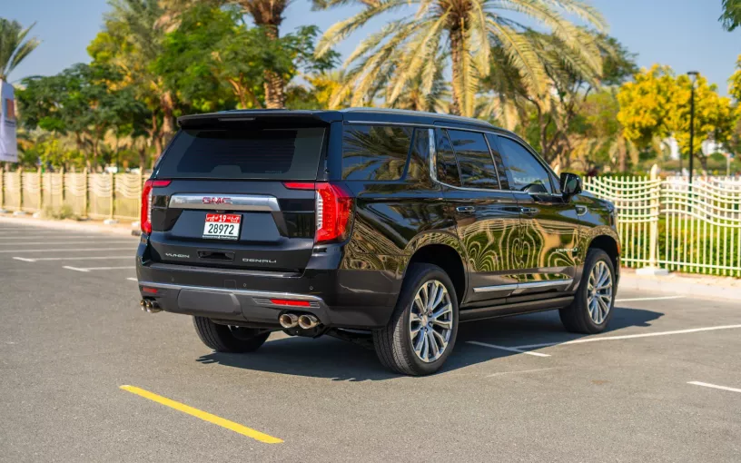 GMC Yukon Denali (Noir), 2024 &agrave; louer &agrave; Sharjah