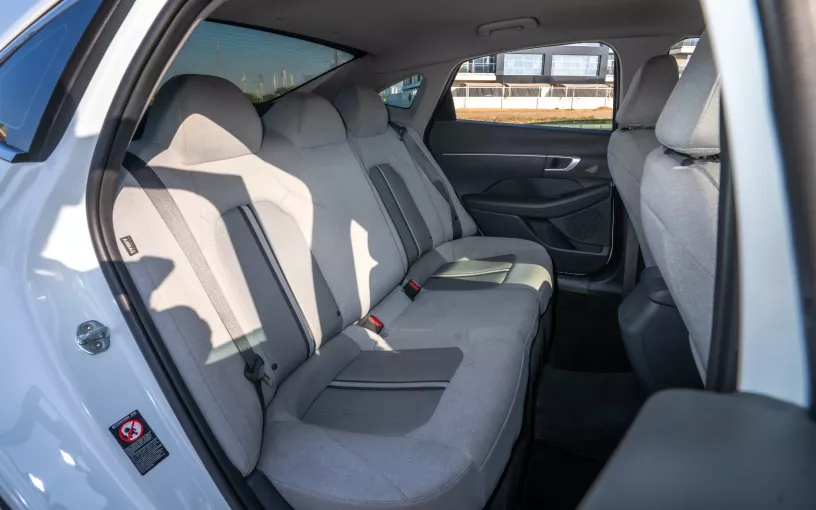Hyundai Sonata (Белый), 2021 для аренды в Дубай