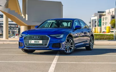 Audi A6 (Azul), 2024 para alquiler en Dub&aacute;i