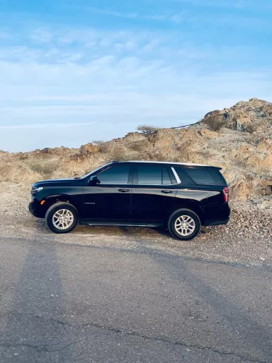 Chevrolet Tahoe (Schwarz), 2022  zur Miete in Dubai