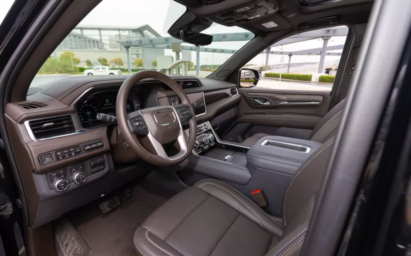 GMC Yukon Denali (Noir), 2024 &agrave; louer &agrave; Ras Al Khaimah