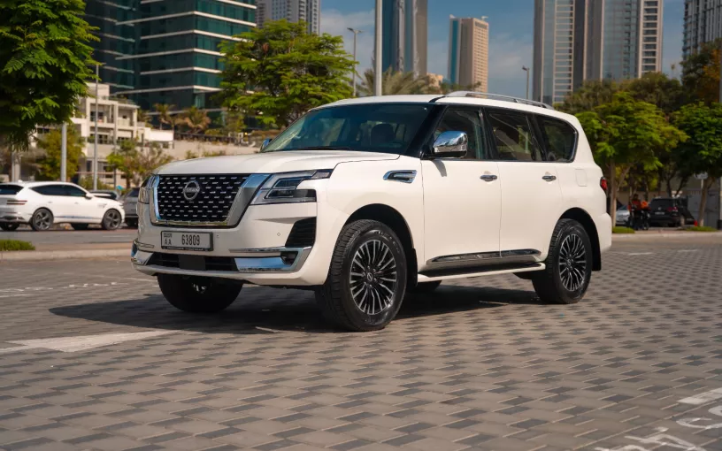 Dubai'de kiralık Nissan Patrol Platinum V6 (Beyaz), 2024