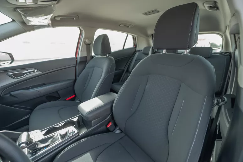 KIA Sportage (Donker Grijs), 2024 te huur in Ras Al Khaimah