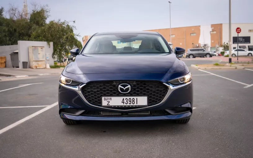 Şarika'de kiralık Mazda 3 (Derin Mavi İnci), 2024