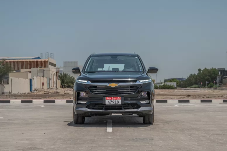 Chevrolet Captiva (Zwart), 2024 te huur in Abu Dhabi