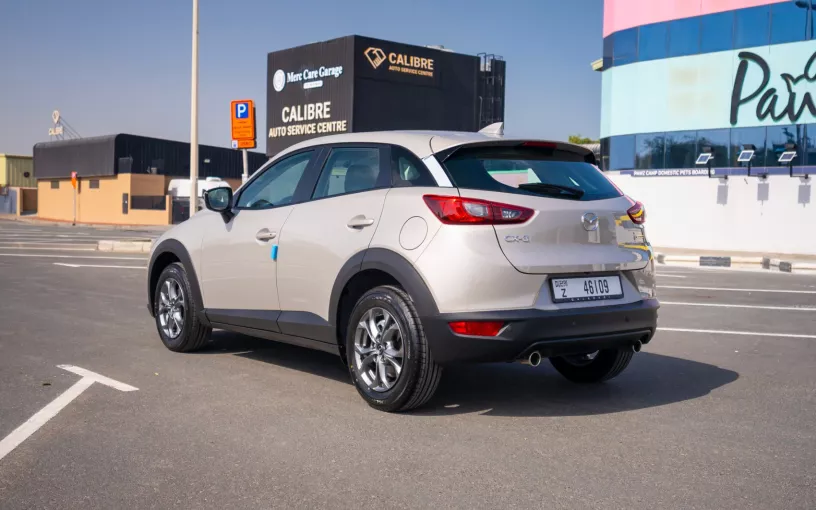Şarika'de kiralık Mazda CX3 (İmparator Bej Metalik), 2024