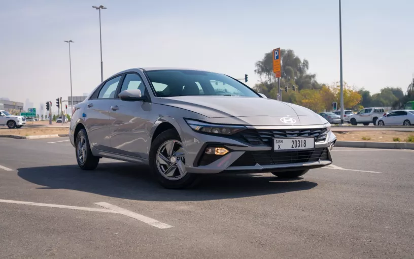 Hyundai Elantra (Серый), 2024 для аренды в Шарджа
