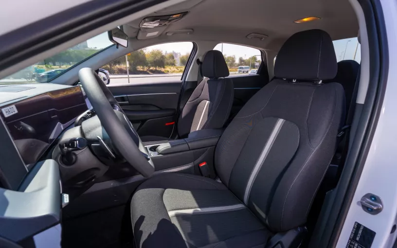 Res&uuml;'l-Hayme'de kiralık Hyundai Sonata (Beyaz), 2024