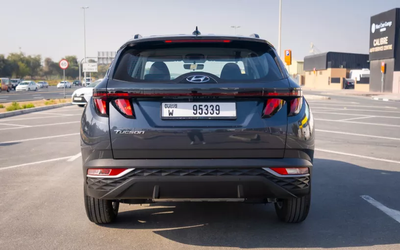Hyundai Tucson (Negro), 2024 para alquiler en Dub&aacute;i