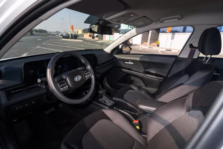 Dubai'de kiralık Hyundai Accent (Beyaz), 2024