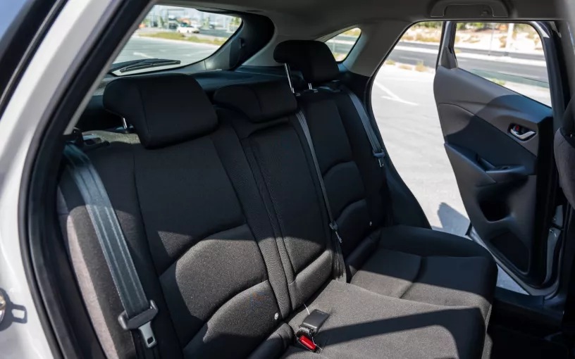 Şarika'de kiralık Mazda CX3 (Gri), 2024