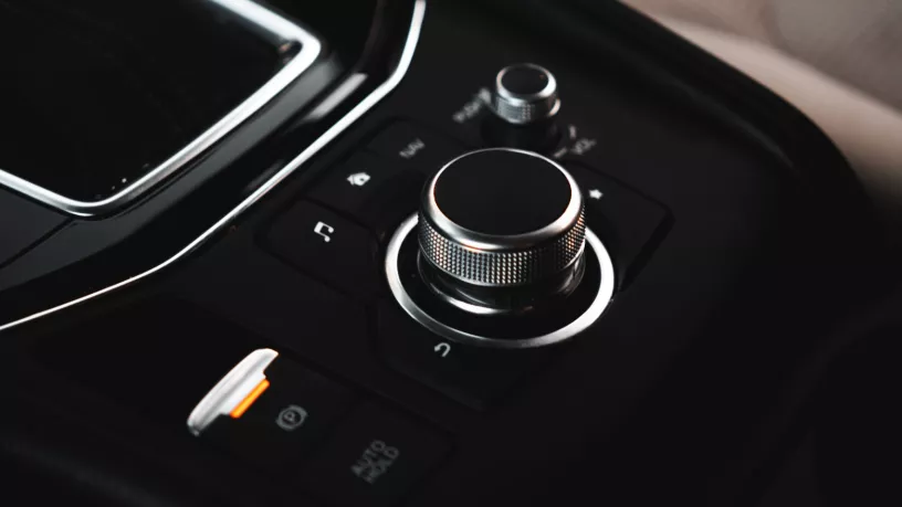 在阿布扎比 租 马自达CX5 (灰色), 2021