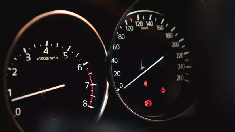 在阿布扎比 租 马自达CX5 (灰色), 2021
