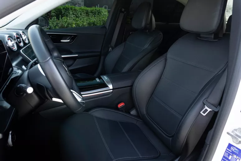 Mercedes C200 (Белый), 2022 для аренды в Рас-эль-Хайме