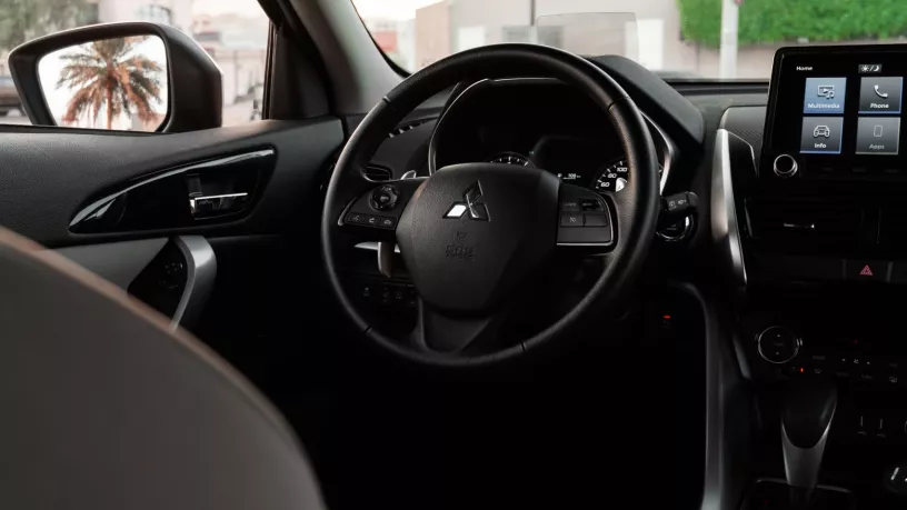 Mitsubishi Eclipse Cross (Argent), 2023 &agrave; louer &agrave; Abu Dhabi