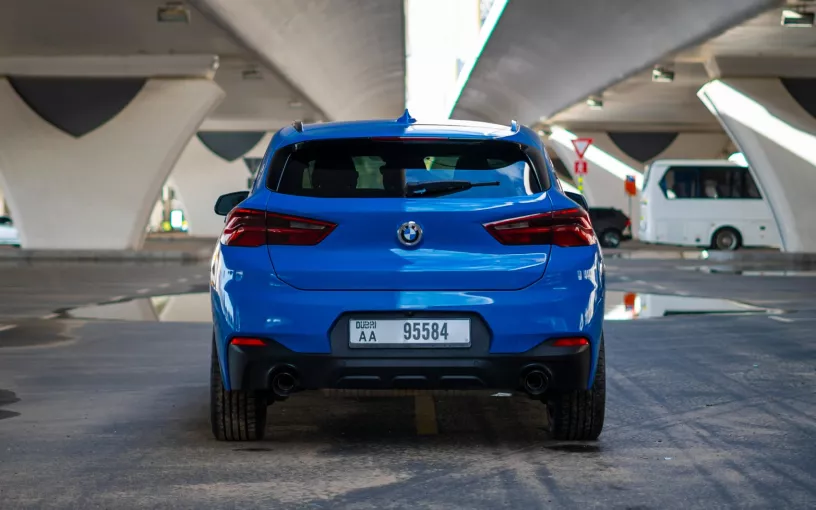 Dubai'de kiralık BMW X2 (Mavi), 2022