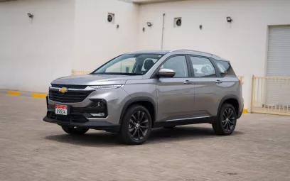 Chevrolet Captiva (Silber), 2024 zur Miete in Dubai