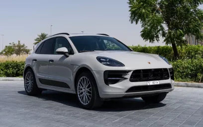 Abu Dabi'de kiralık Porsche Macan (Gri), 2021