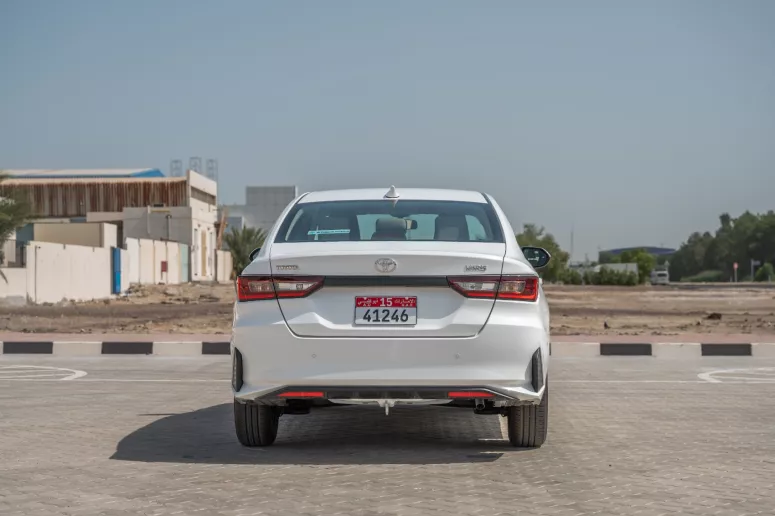 Toyota Yaris (Bianca), 2024 in affitto a Dubai