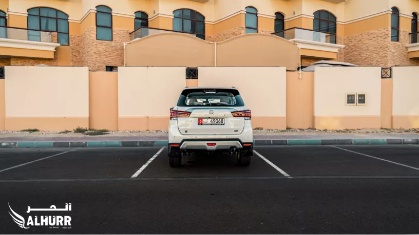 Nissan Xterra (Blanco), 2024 para alquiler en Dub&aacute;i