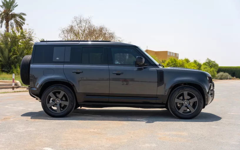 Range Rover Defender (Dark Grey), 2022 for rent in Sharjah