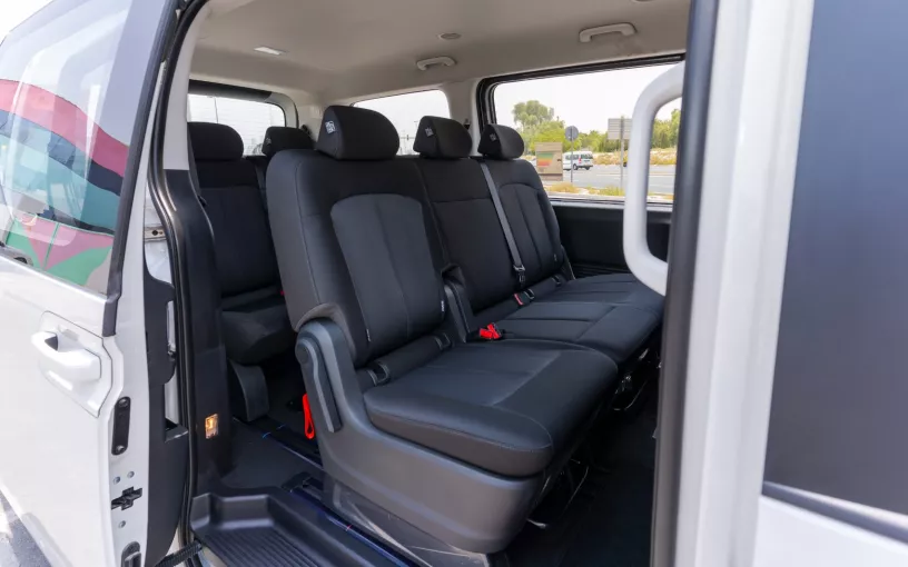 Dubai'de kiralık Hyundai Staria (Beyaz), 2024