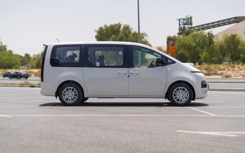Dubai'de kiralık Hyundai Staria (Beyaz), 2024