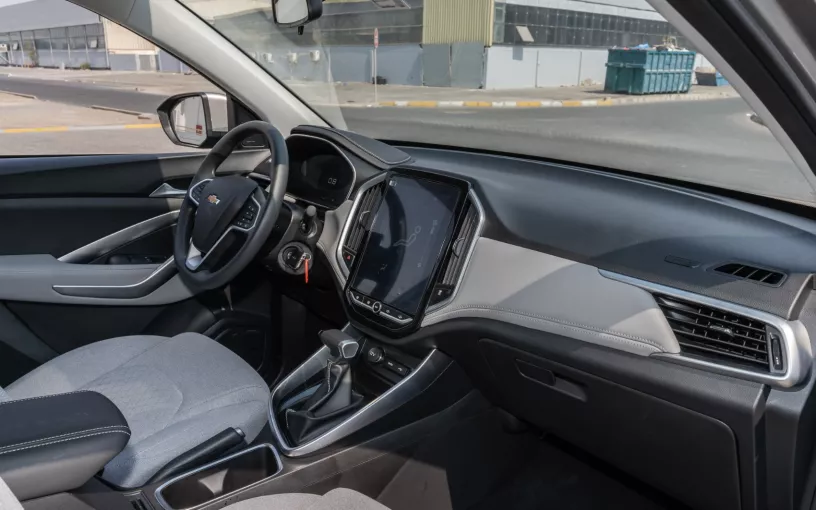Chevrolet Captiva (Серебро), 2024 для аренды в Дубай