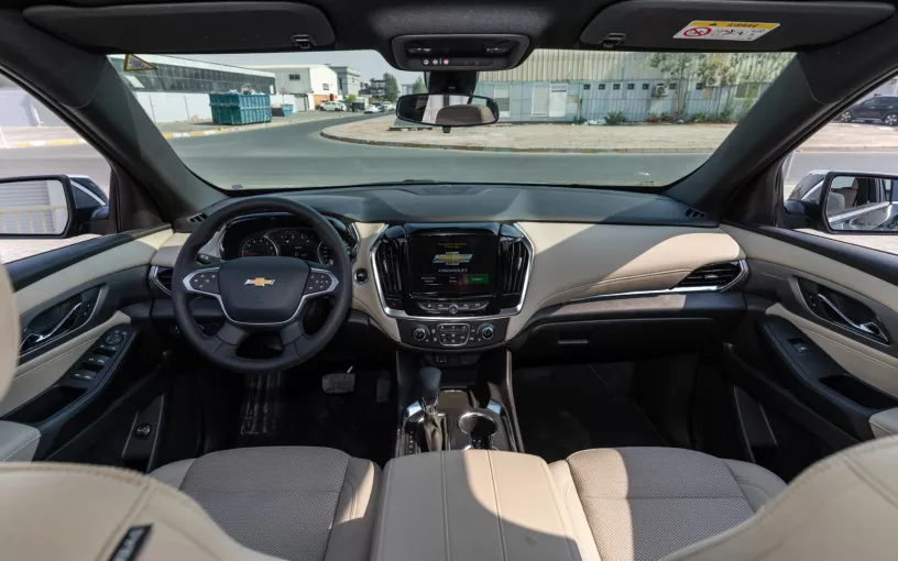 Chevrolet Traverse (Nero), 2024 in affitto a Dubai