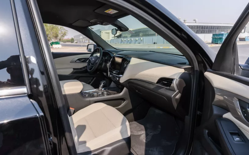 Chevrolet Traverse (Nero), 2024 in affitto a Dubai