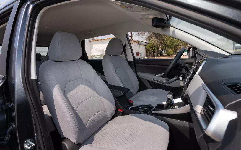 Chevrolet Captiva (Серый), 2024 для аренды в Абу-Даби