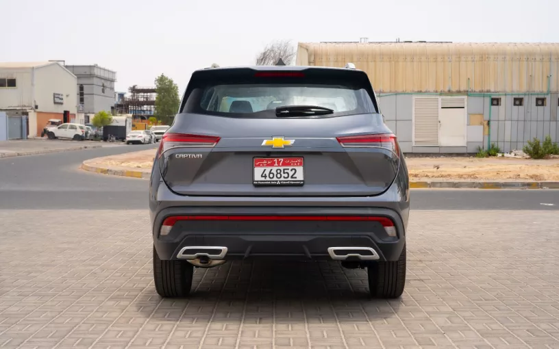 Chevrolet Captiva (Серый), 2024 для аренды в Абу-Даби