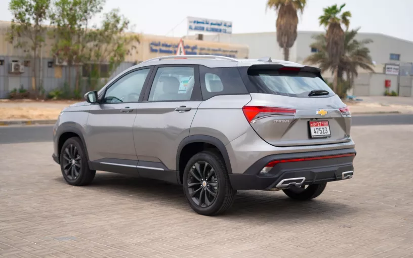 Chevrolet Captiva (Argento), 2024 in affitto a Dubai