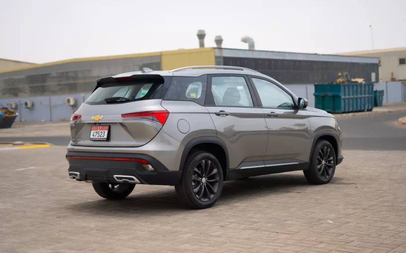 Chevrolet Captiva (Argento), 2024 in affitto a Dubai