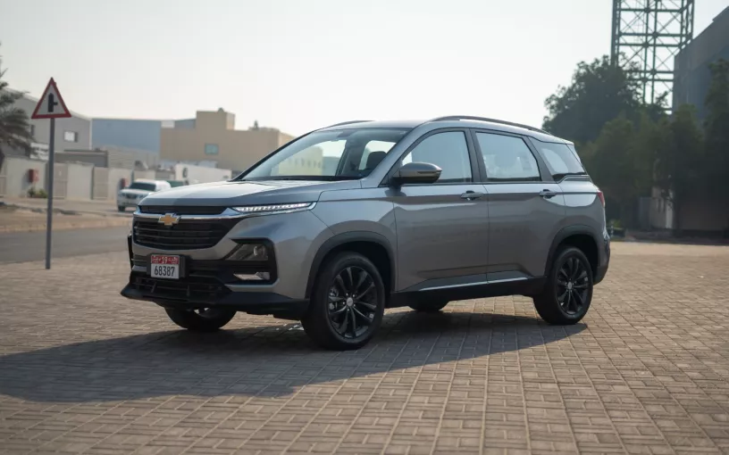 Chevrolet Captiva (Silber), 2024  zur Miete in Dubai
