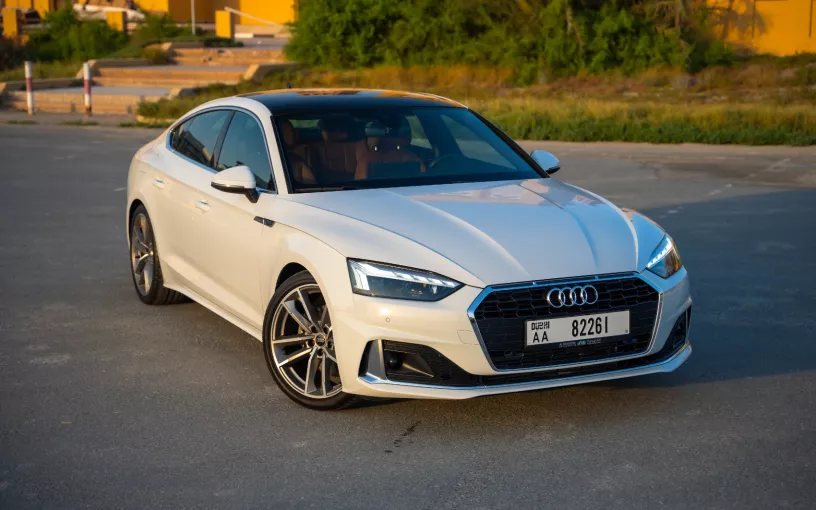 Dubai'de kiralık Audi A5 (Beyaz), 2024