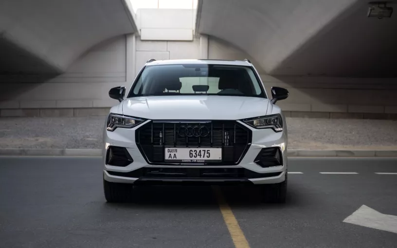 Audi Q3 (Bianca), 2024 in affitto a Dubai
