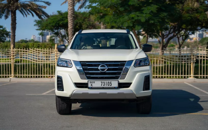Nissan Xterra (Blanc), 2025 &agrave; louer &agrave; Duba&iuml;